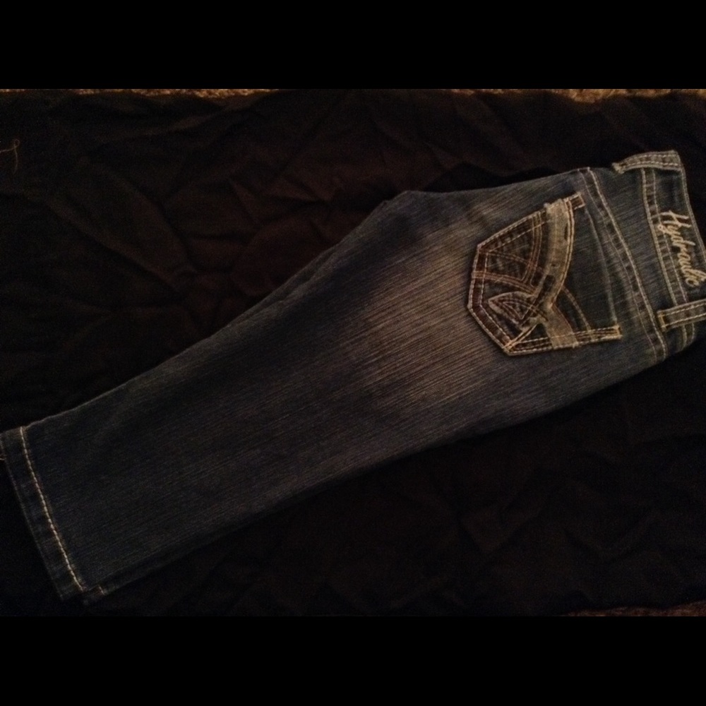 Hydraulic capris
